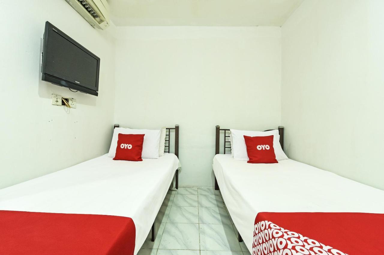 Oyo 90643 Gks Hotel 芙蓉 外观 照片