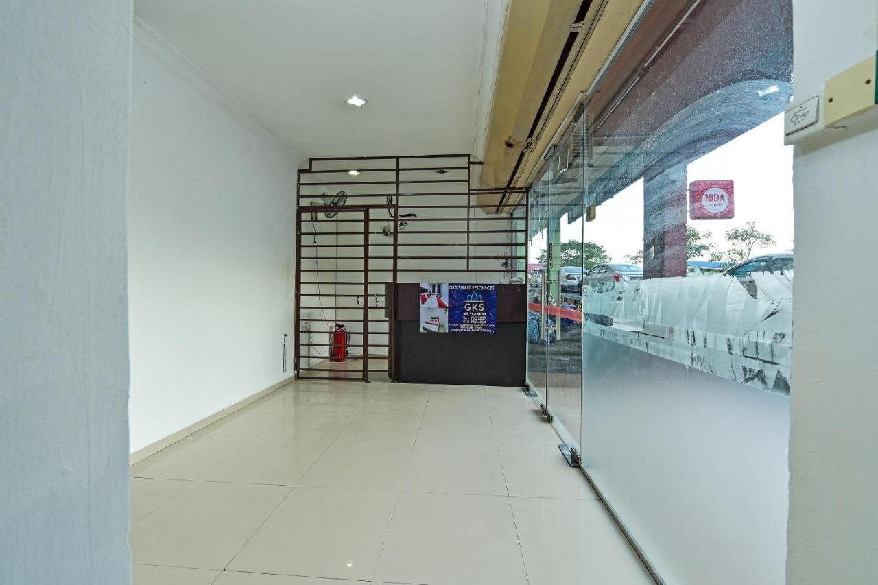 Oyo 90643 Gks Hotel 芙蓉 外观 照片