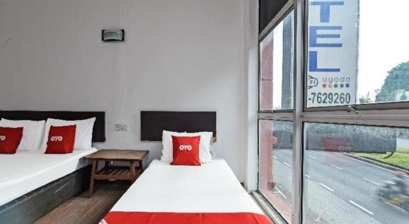 Oyo 90643 Gks Hotel 芙蓉 外观 照片